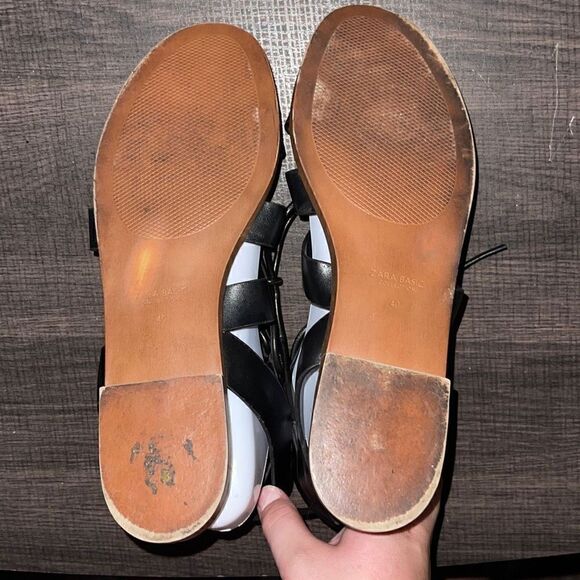 Black Zara Basic Collection Gladiator sandals, size 9.5 - Picture 6 of 7